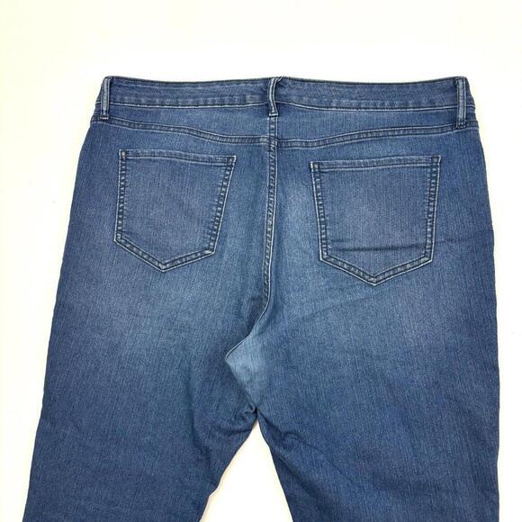 Old Navy Super Skinny Women's size 16P Dark Wash Blue Denim jeans - Picture 4 of 4